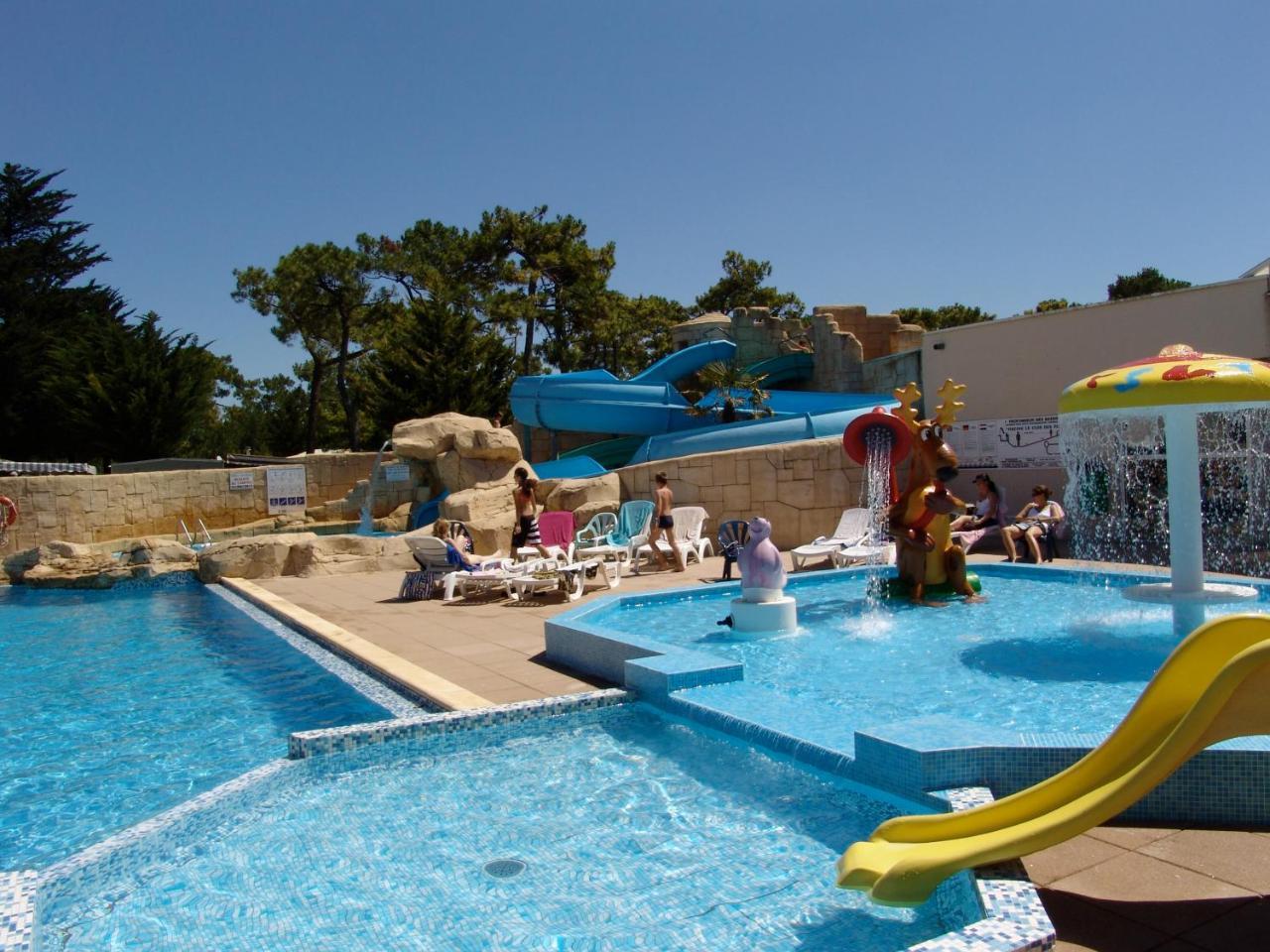 Camping Le Clos Des Pins Hotel Saint-Hilaire-de-Riez Ngoại thất bức ảnh
